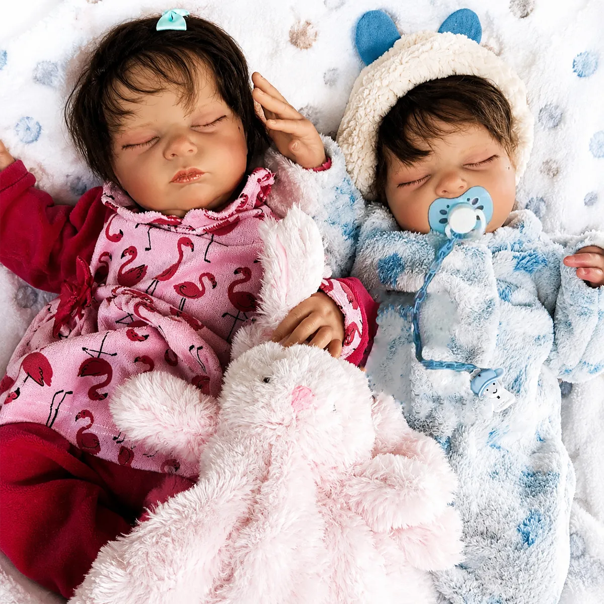 Bebê reborn gêmeos laura em detalhe do rosto realista – foto 2