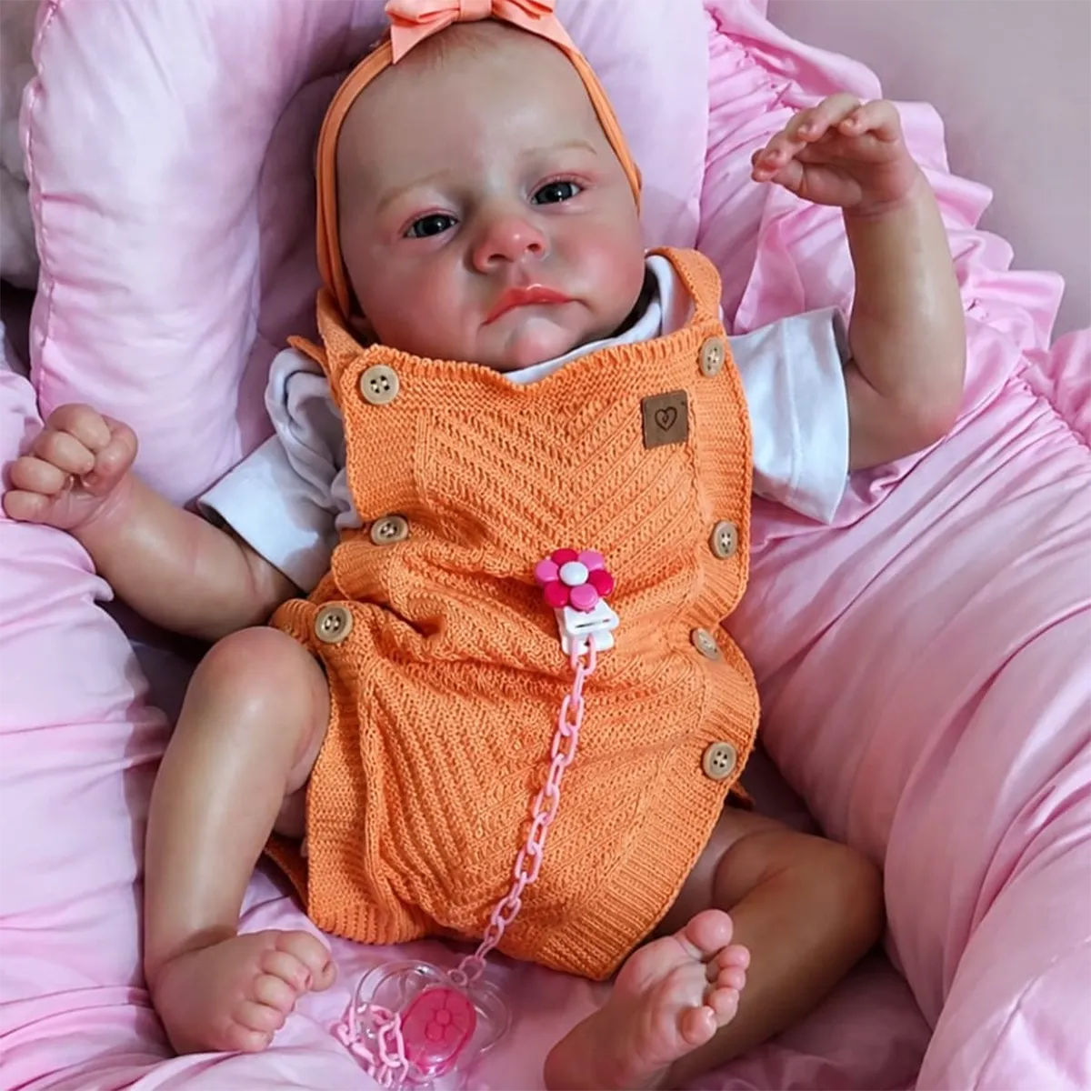 Bebê reborn menina olhos abertos, feito à mão na Iza Reborn – foto 6 Bebê reborn menina olhos abertos, feito à mão na Iza Reborn – foto 6