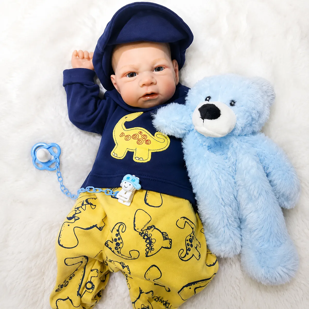 Bebê reborn menino elijah, feito à mão na Iza Reborn