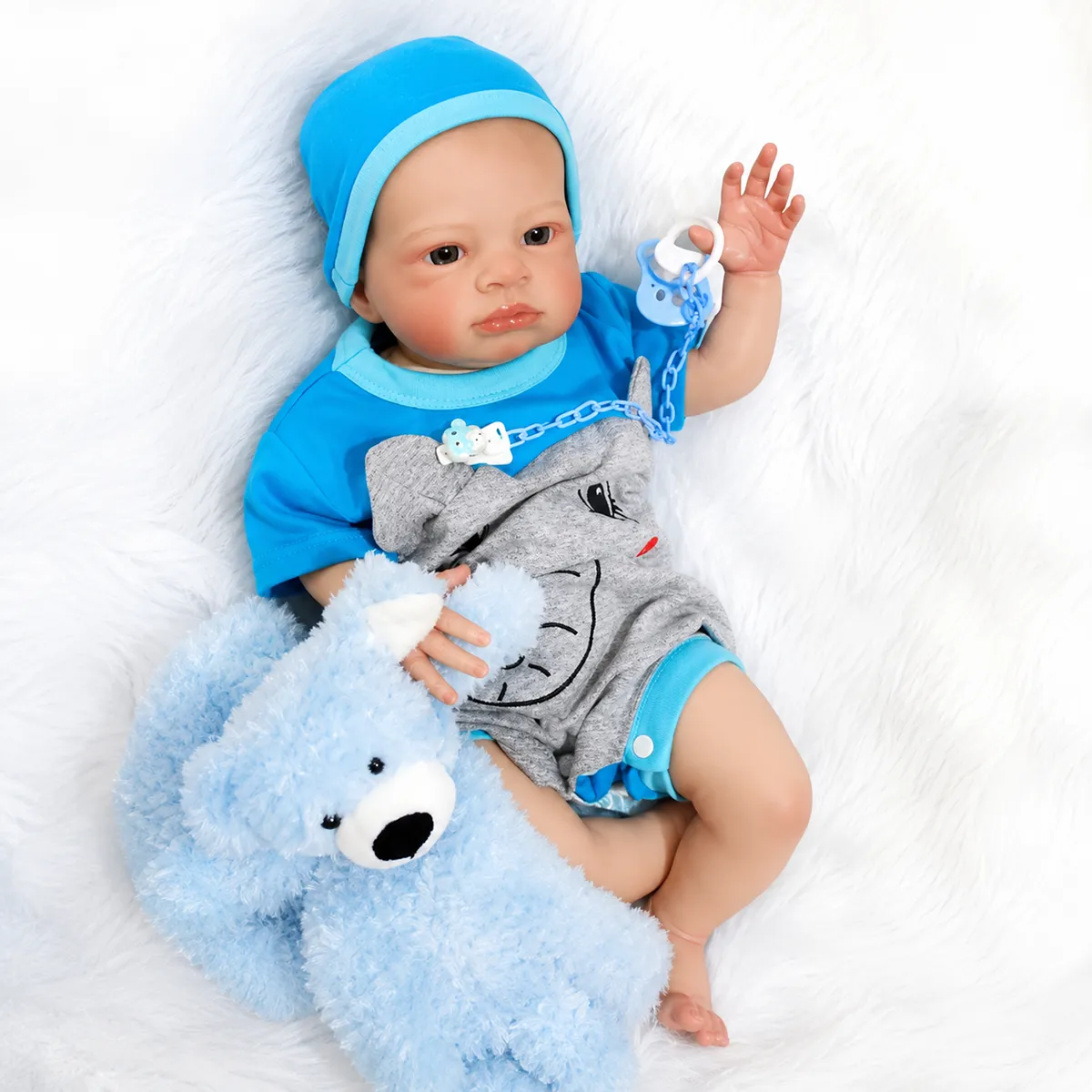 Bebê reborn menino lanny, feito à mão na Iza Reborn