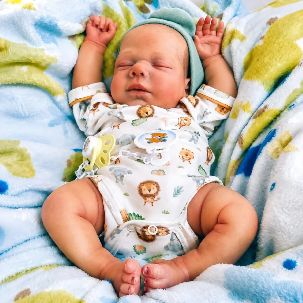 Bebê Reborn Menino Marley, feito à mão na Iza Reborn