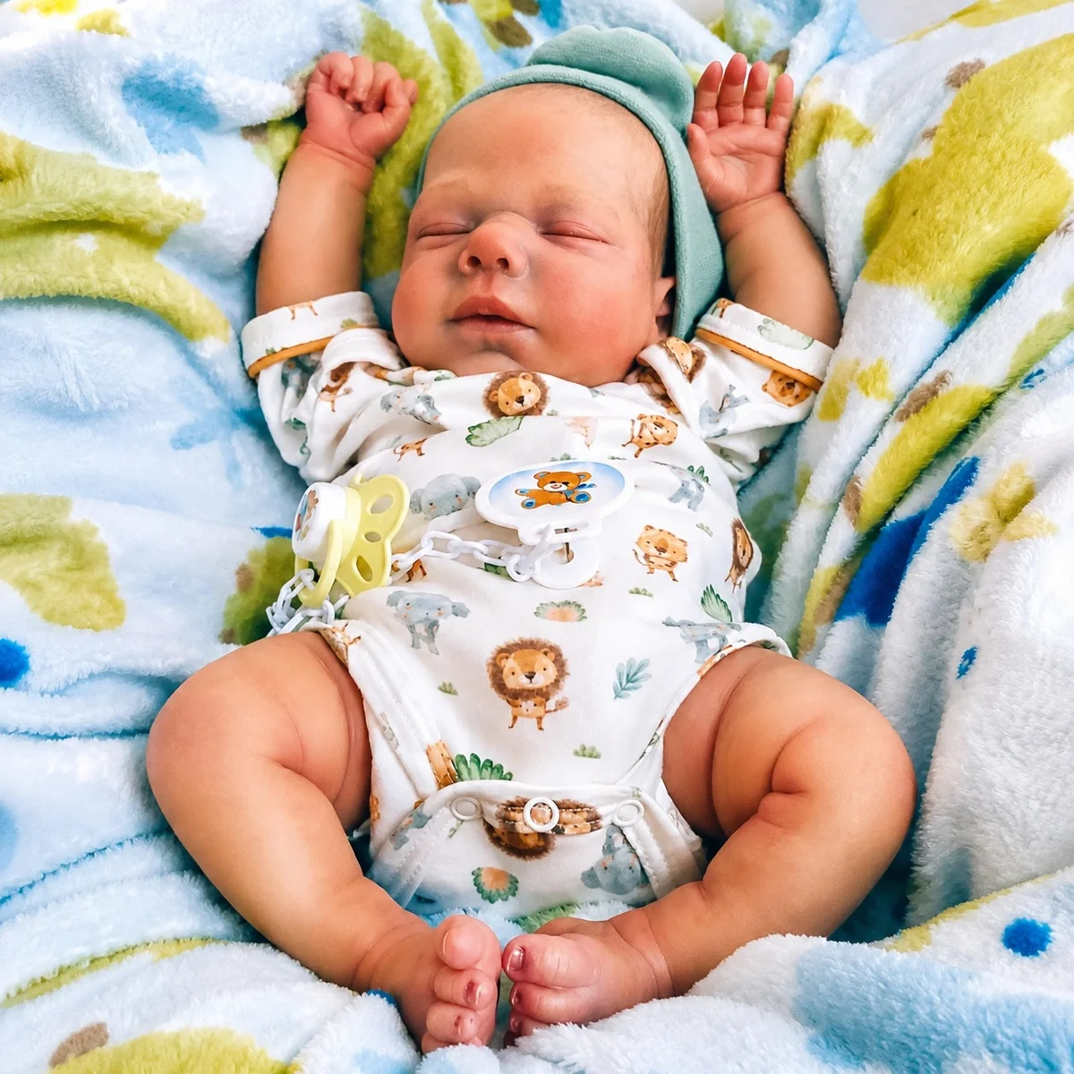 Bebê Reborn Menino Marley, feito à mão na Iza Reborn