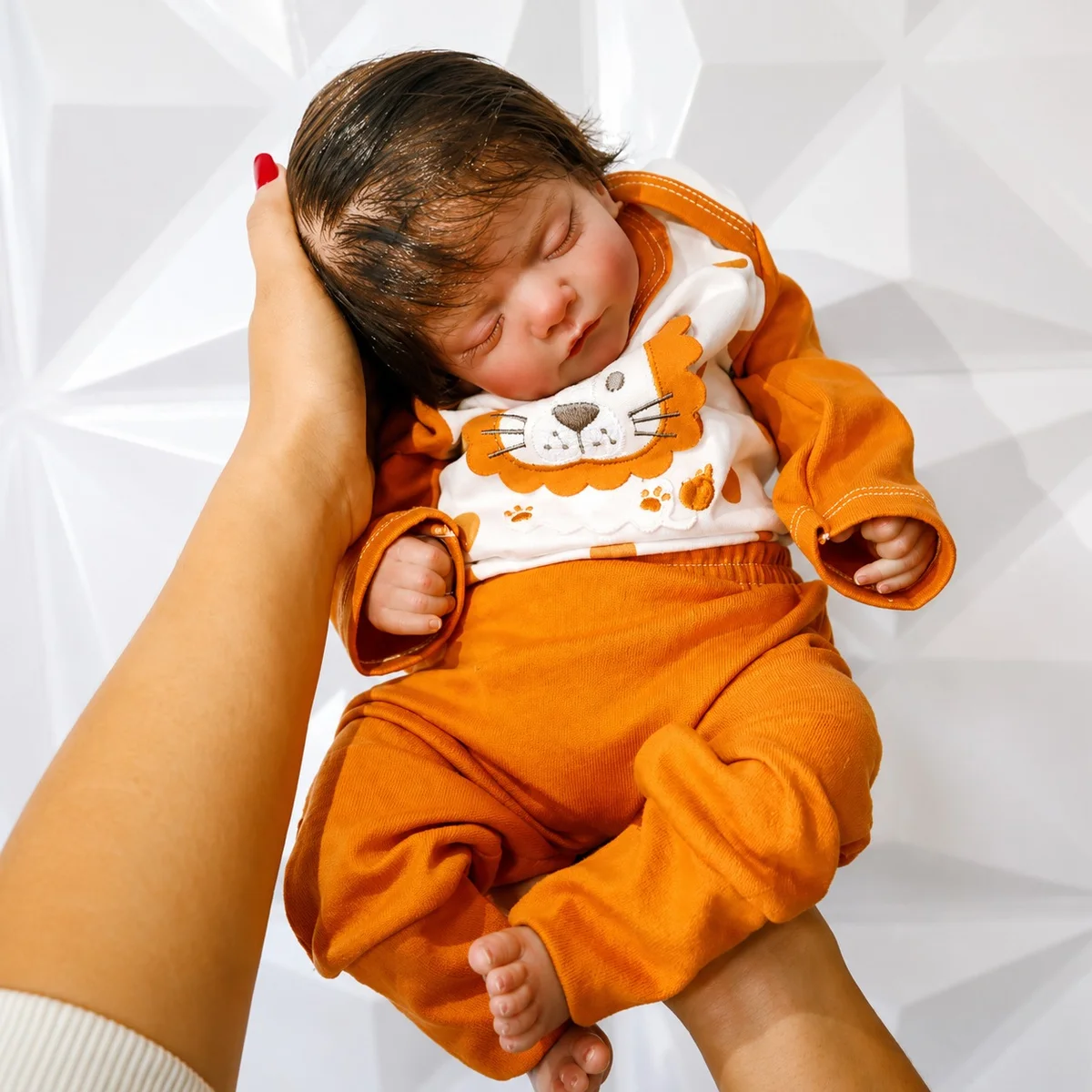 Bebê reborn menino sam fio a fio, feito à mão na Iza Reborn