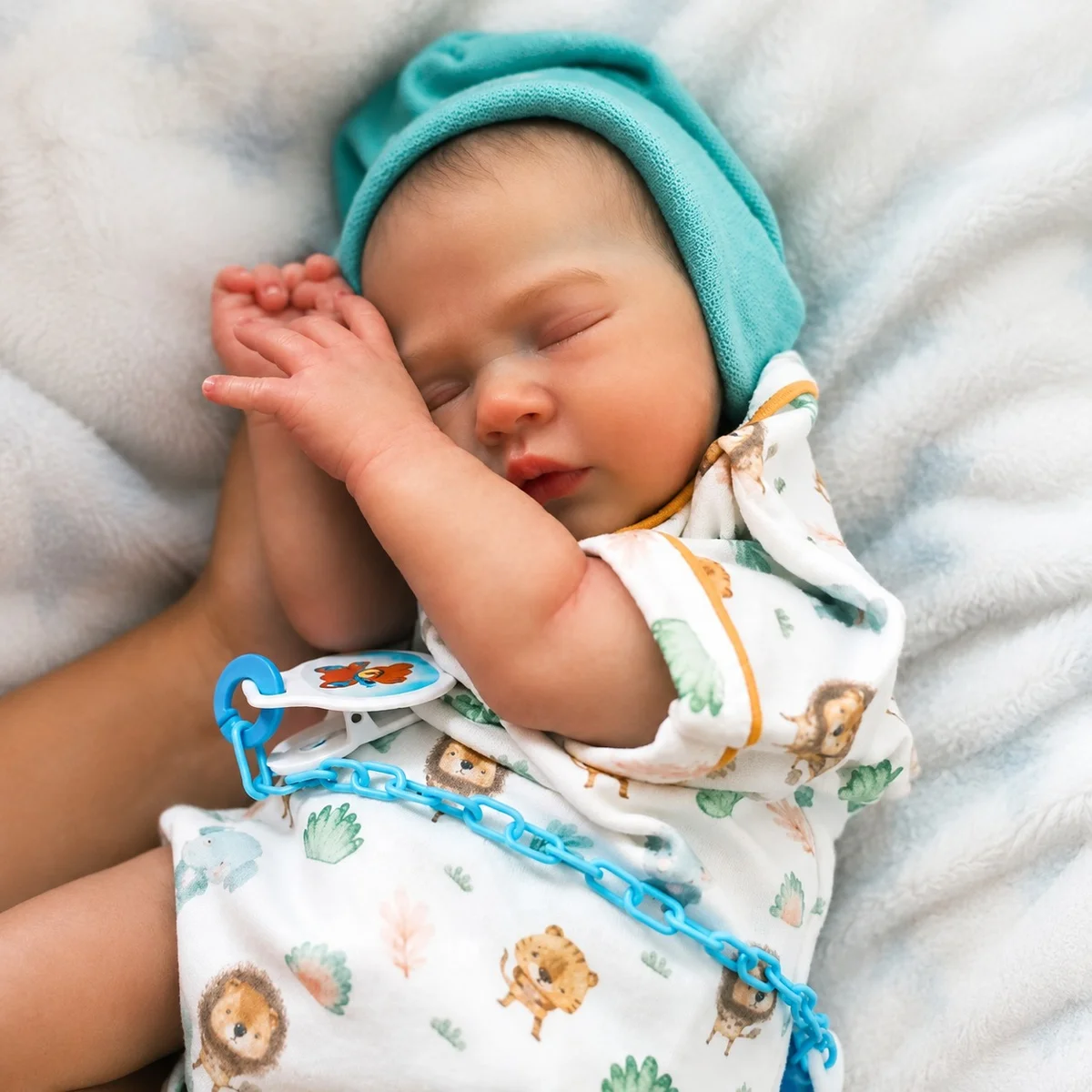 Bebê reborn menino zori com acabamento premium feito à mão – foto 5 Bebê reborn menino zori com acabamento premium feito à mão – foto 5